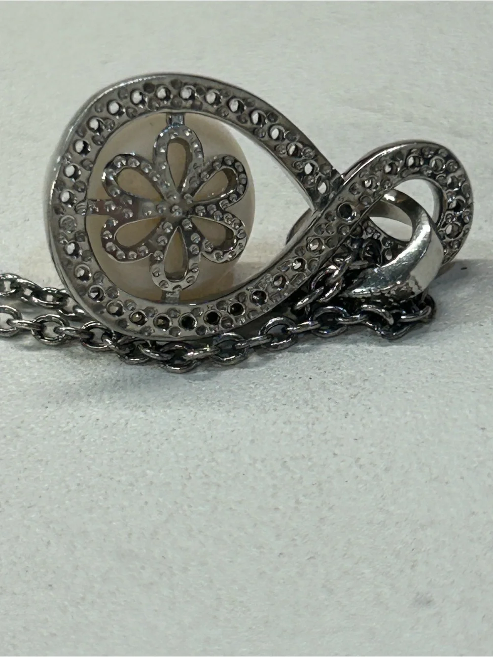 Beautiful Carolyn Pollack 925 chain and infinity pearl cz pendant